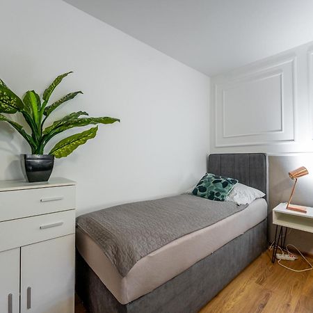 Blizko Stanice Apartment Kosice Center ภายนอก รูปภาพ