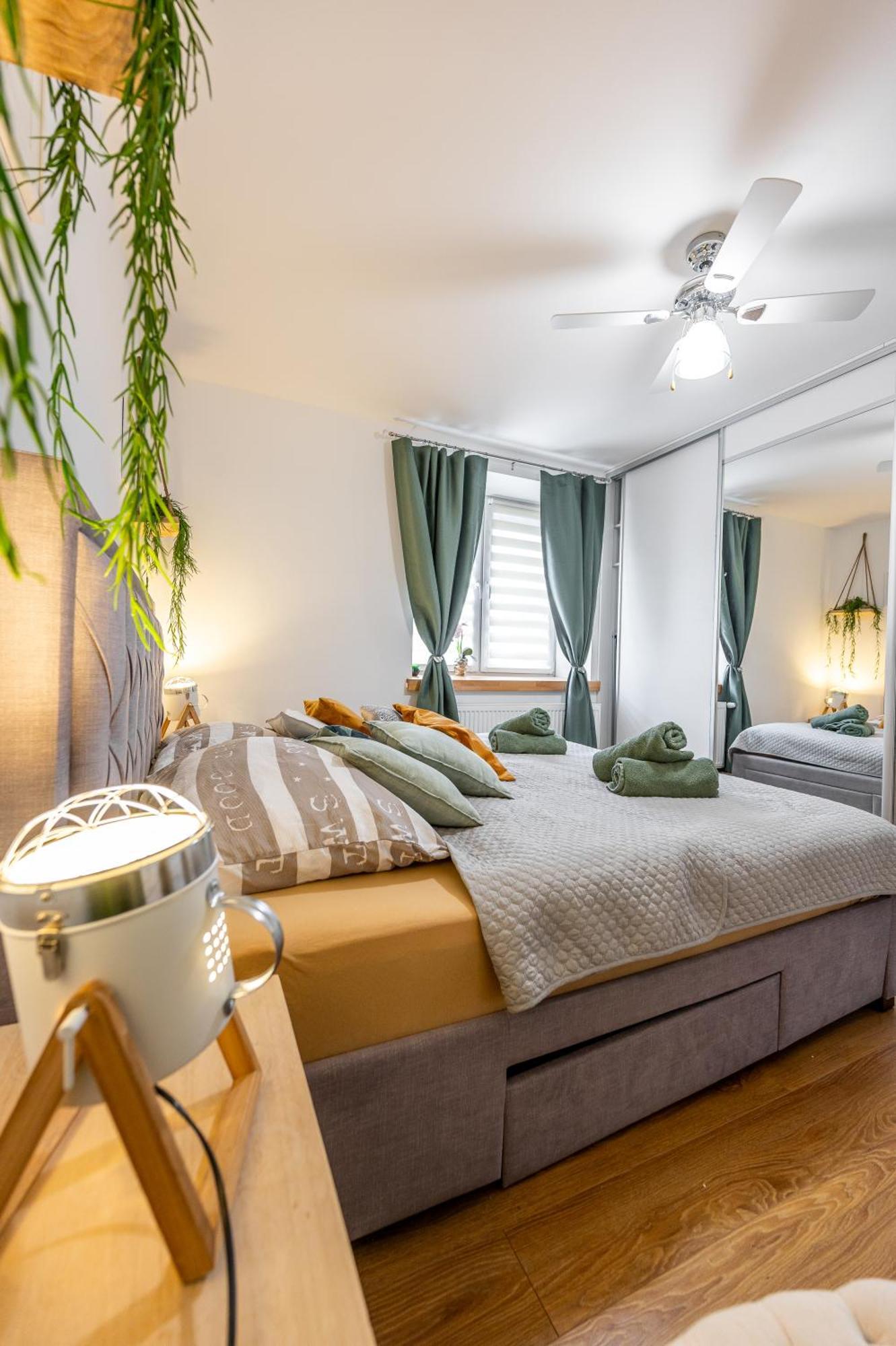 Blizko Stanice Apartment Kosice Center ภายนอก รูปภาพ